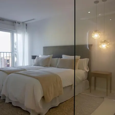 Polo Apartments, Jacaranda 8