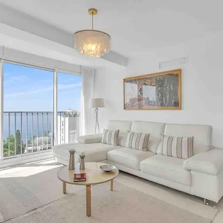 Polo Apartments, Jacaranda 8 דירה *